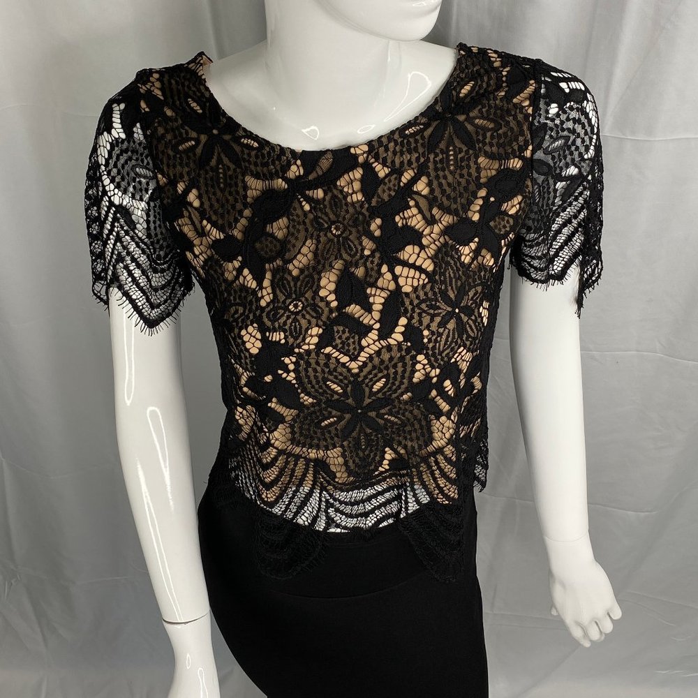 LACE TOP - Picture 4 of 8